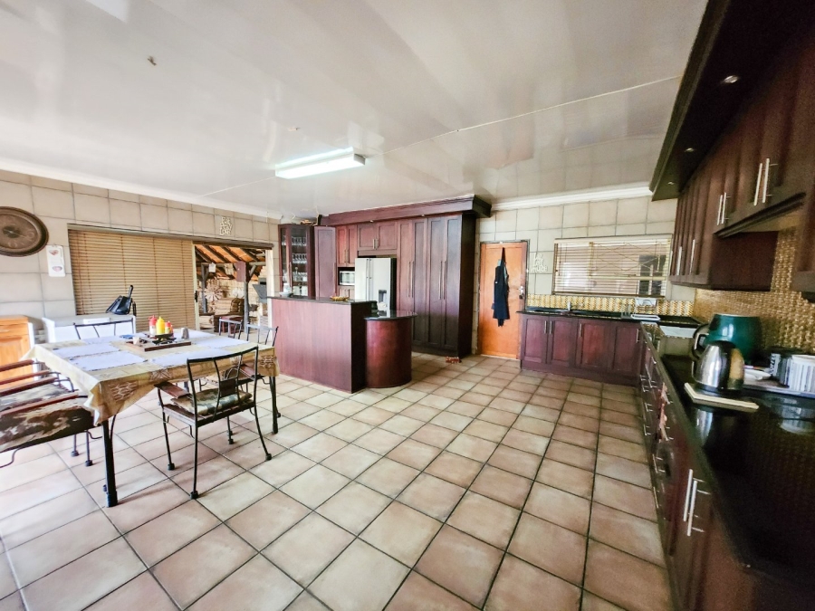 4 Bedroom Property for Sale in Stilfontein Ext 4 North West